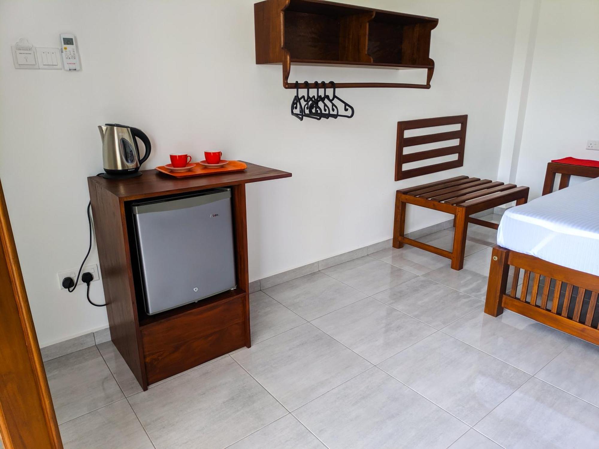 Villa Red Pool Hikkaduwa Dış mekan fotoğraf