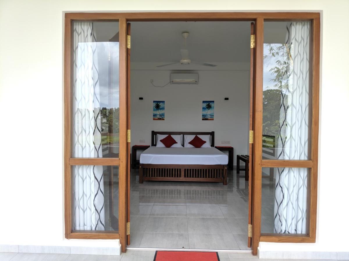 Villa Red Pool Hikkaduwa Dış mekan fotoğraf
